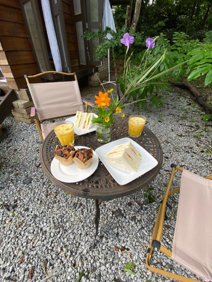 Kebun Lisdtari Farmstay Air Hangat Εξωτερικό φωτογραφία